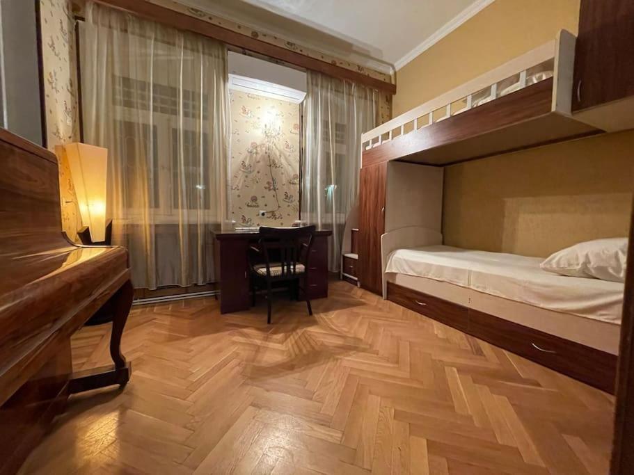 House In Old Tbilisi Apartment Exterior photo